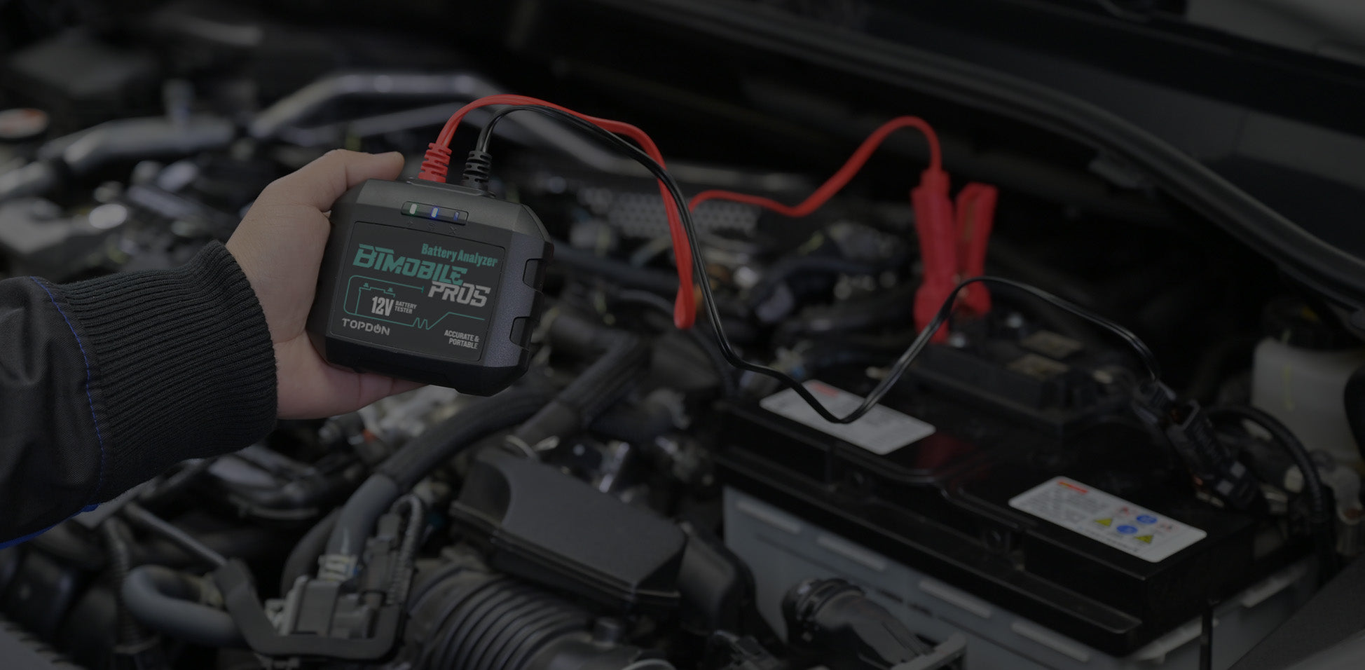 TOPDON BTMobile ProS connected to vehicle battery