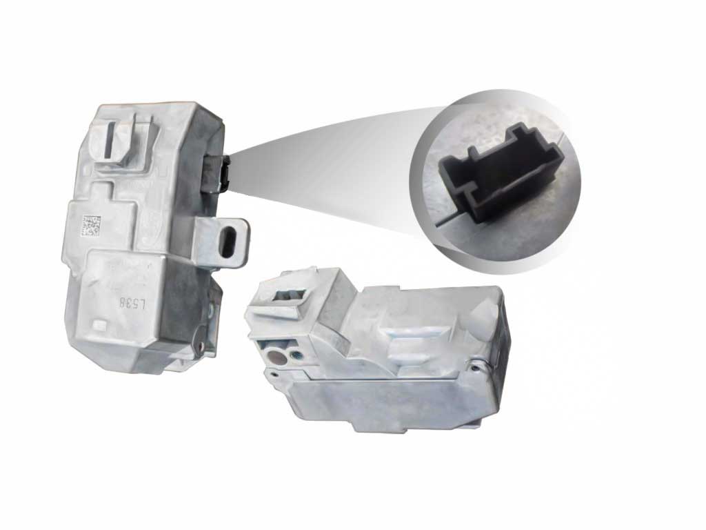 Original steering lock and connector emulated by MK20168